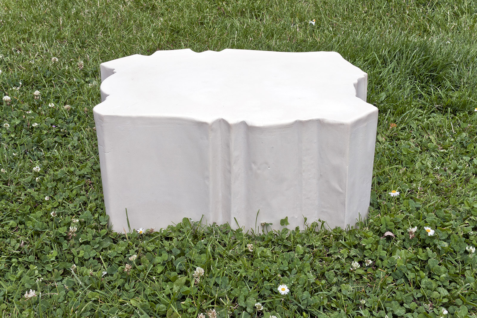 Documentation of the work 'Archive of Surfaces' by Dan Stockholm