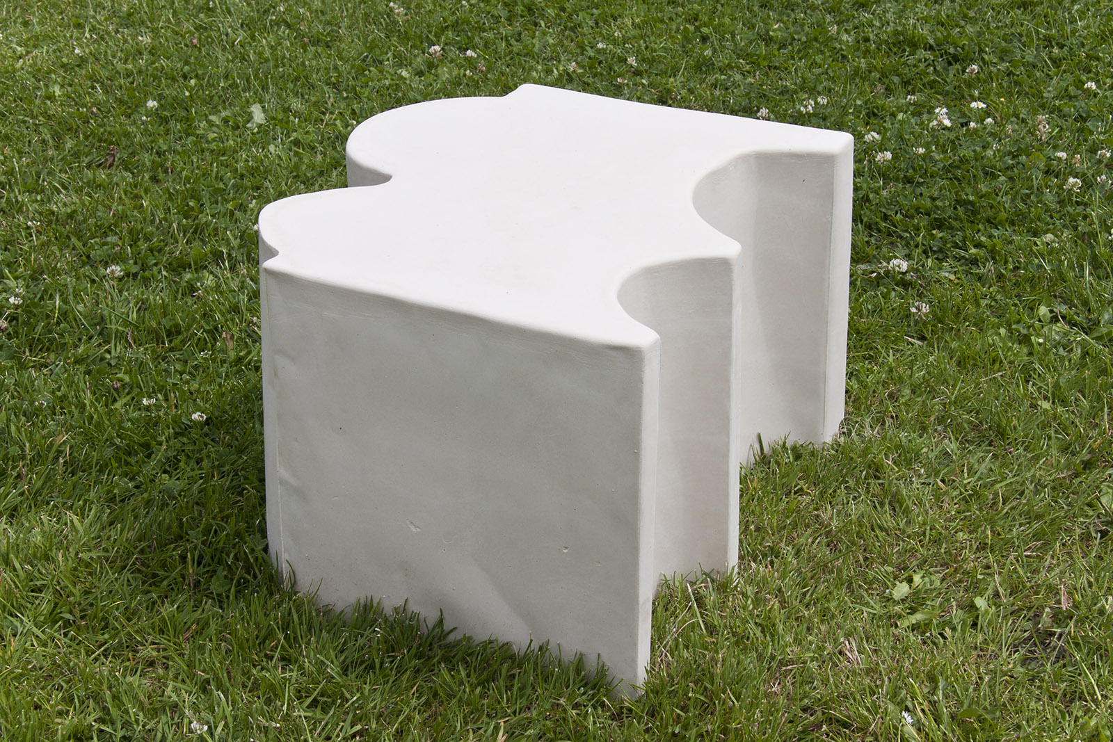 Documentation of the work 'Archive of Surfaces' by Dan Stockholm