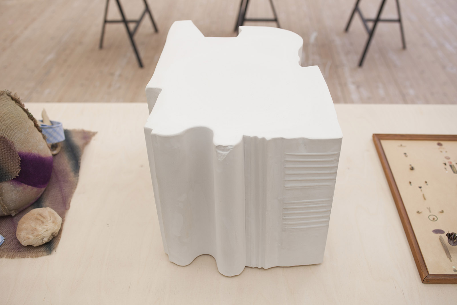 Documentation of the work 'Archive of Surfaces' by Dan Stockholm