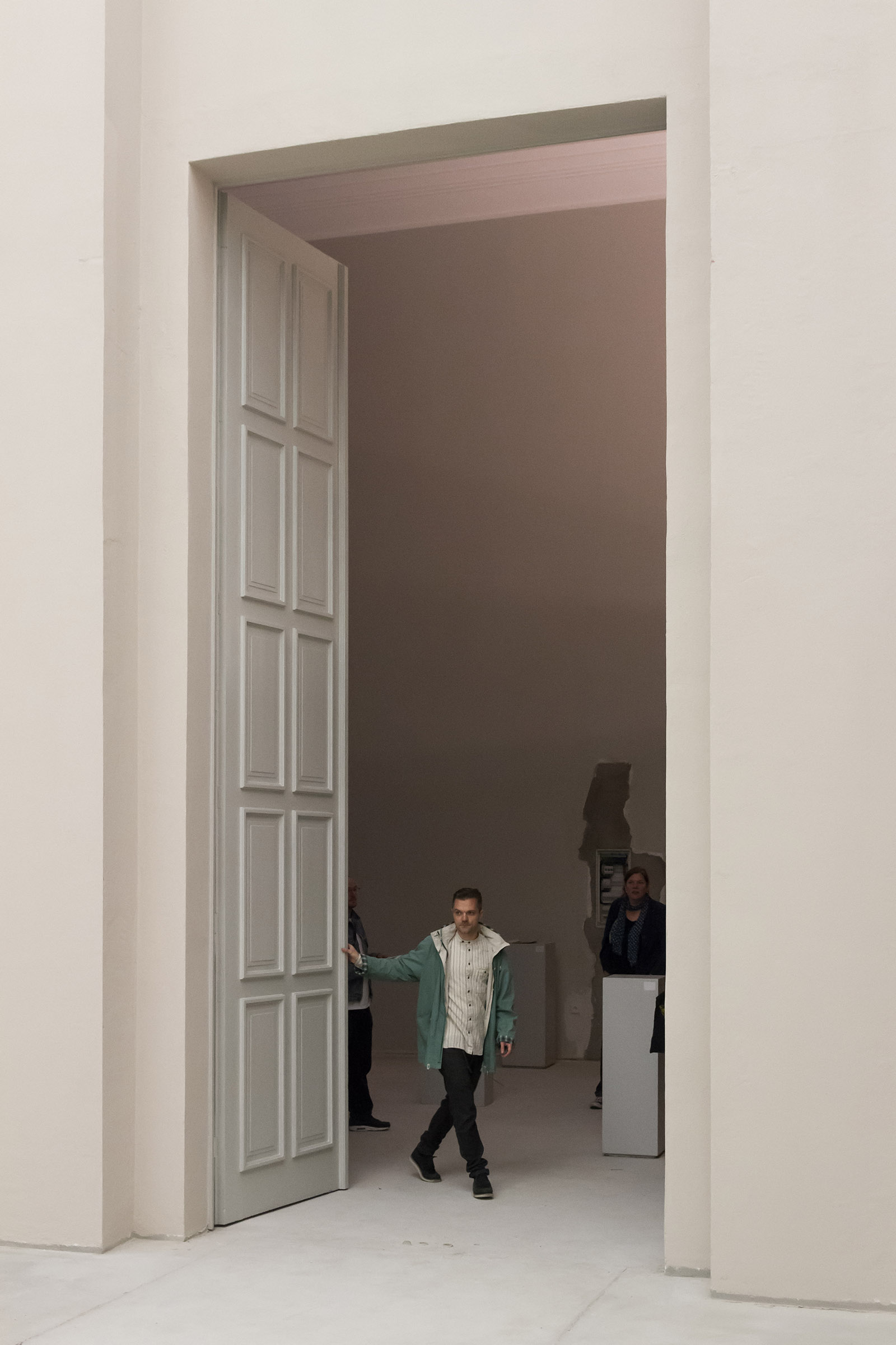 Documentation of the work 'Building Breathing' by Dan Stockholm