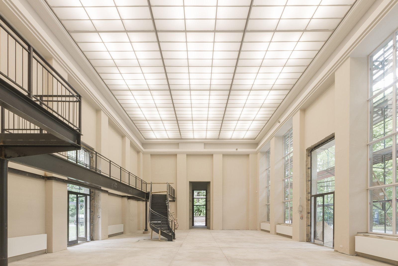 Documentation of the work 'Building Breathing' by Dan Stockholm