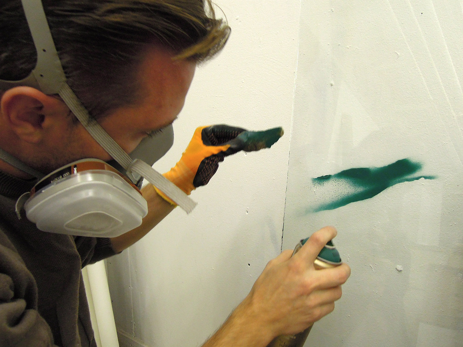 Creating the work 'Epilogue Series' by Dan Stockholm