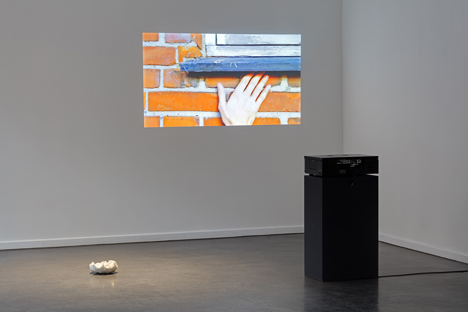 Documentation of the work 'HOUSE' by Dan Stockholm